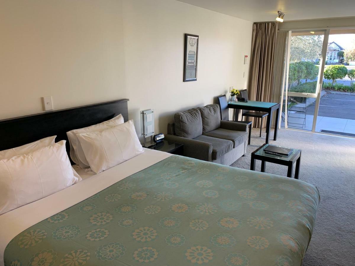 Salerno Motel Apartments Christchurch Eksteriør billede A typical motel room