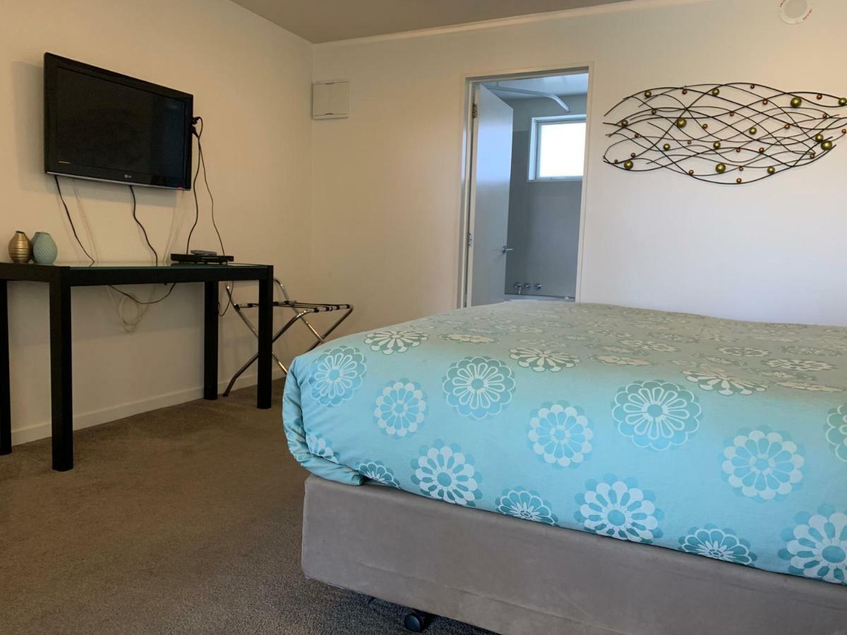 Salerno Motel Apartments Christchurch Eksteriør billede A bedroom at the motel