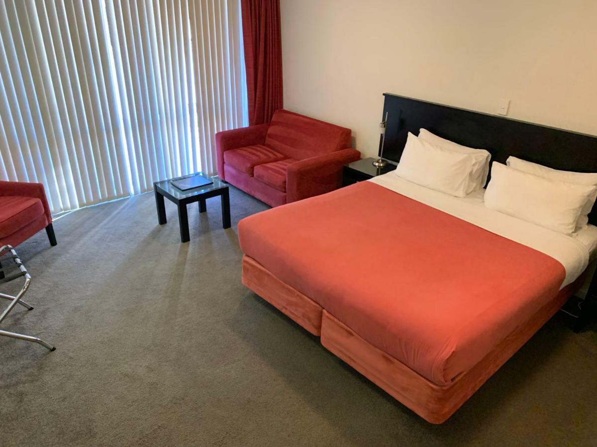 Salerno Motel Apartments Christchurch Eksteriør billede A room at the hotel